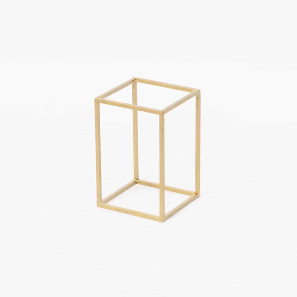 Złoty Stojak Na Kwiaty 30 cm - złota geometria - rent4events.pl, rent4wedding.pl.