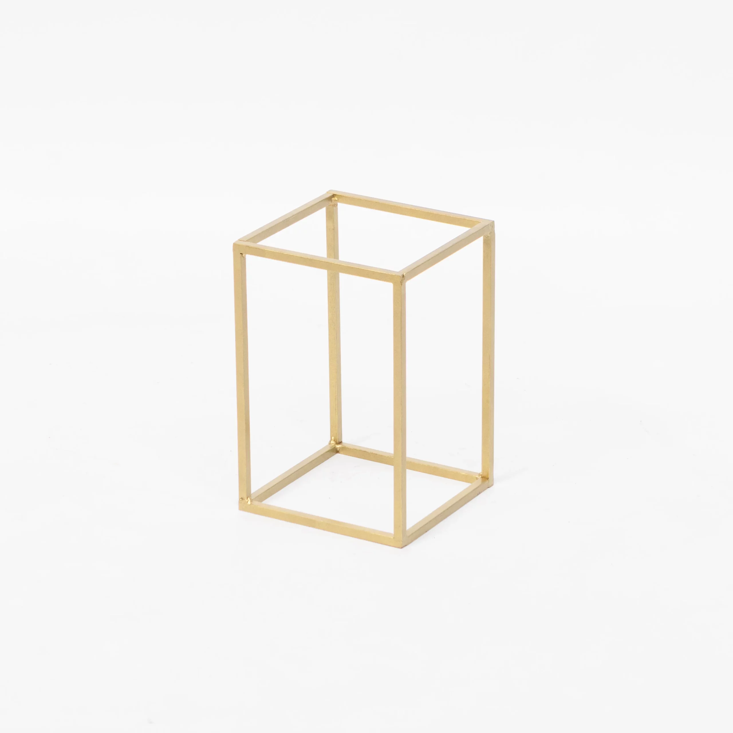 Złoty Stojak Na Kwiaty 30 cm - złota geometria - rent4events.pl, rent4wedding.pl.